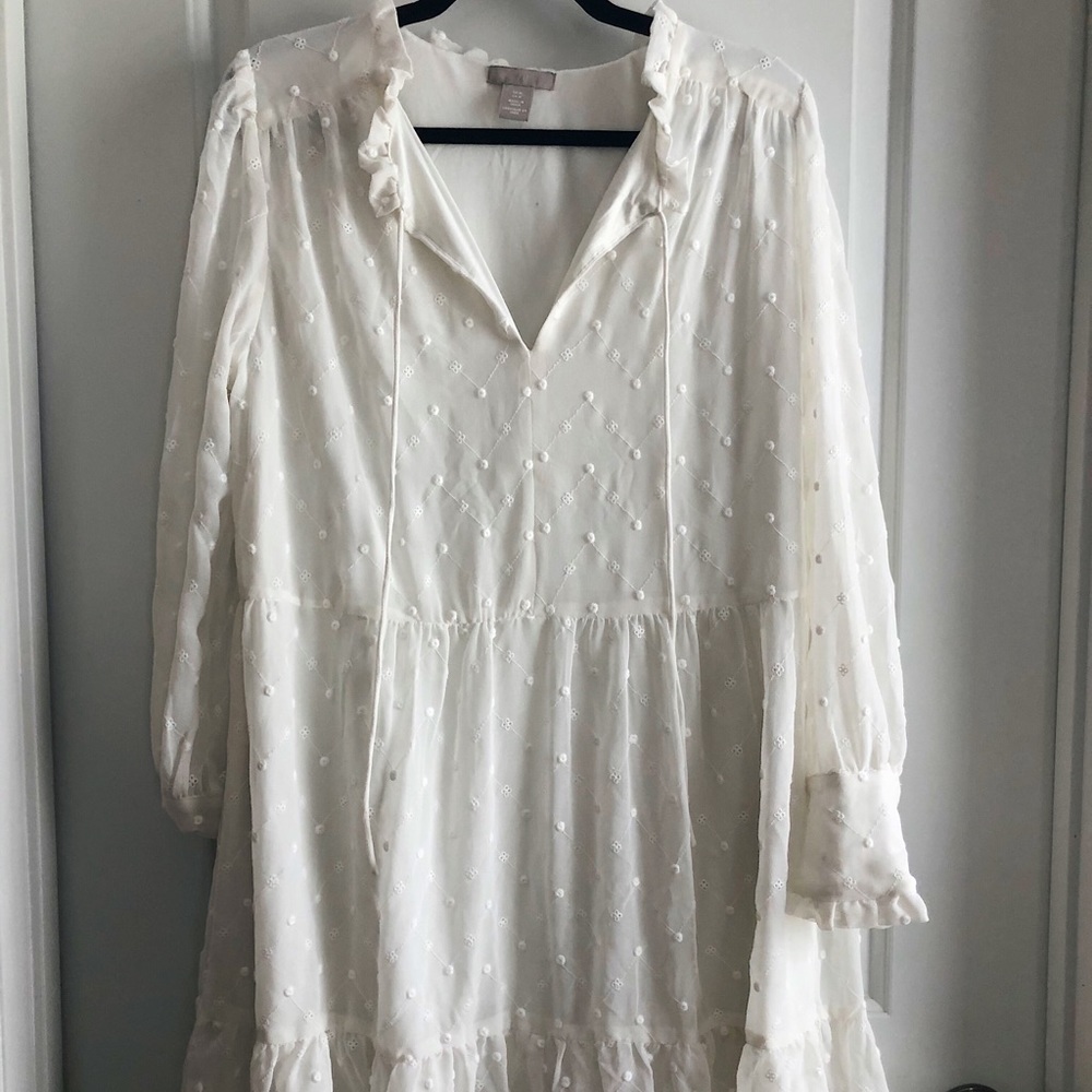 H&M white embroidered flowy dress with tie